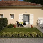 Chez Michel 2 Feriehus Angoumé